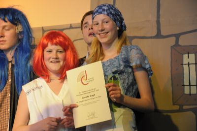 rechts Carolin Hopf